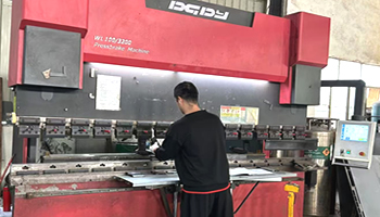 東（dōng）莞鈑金加工廠